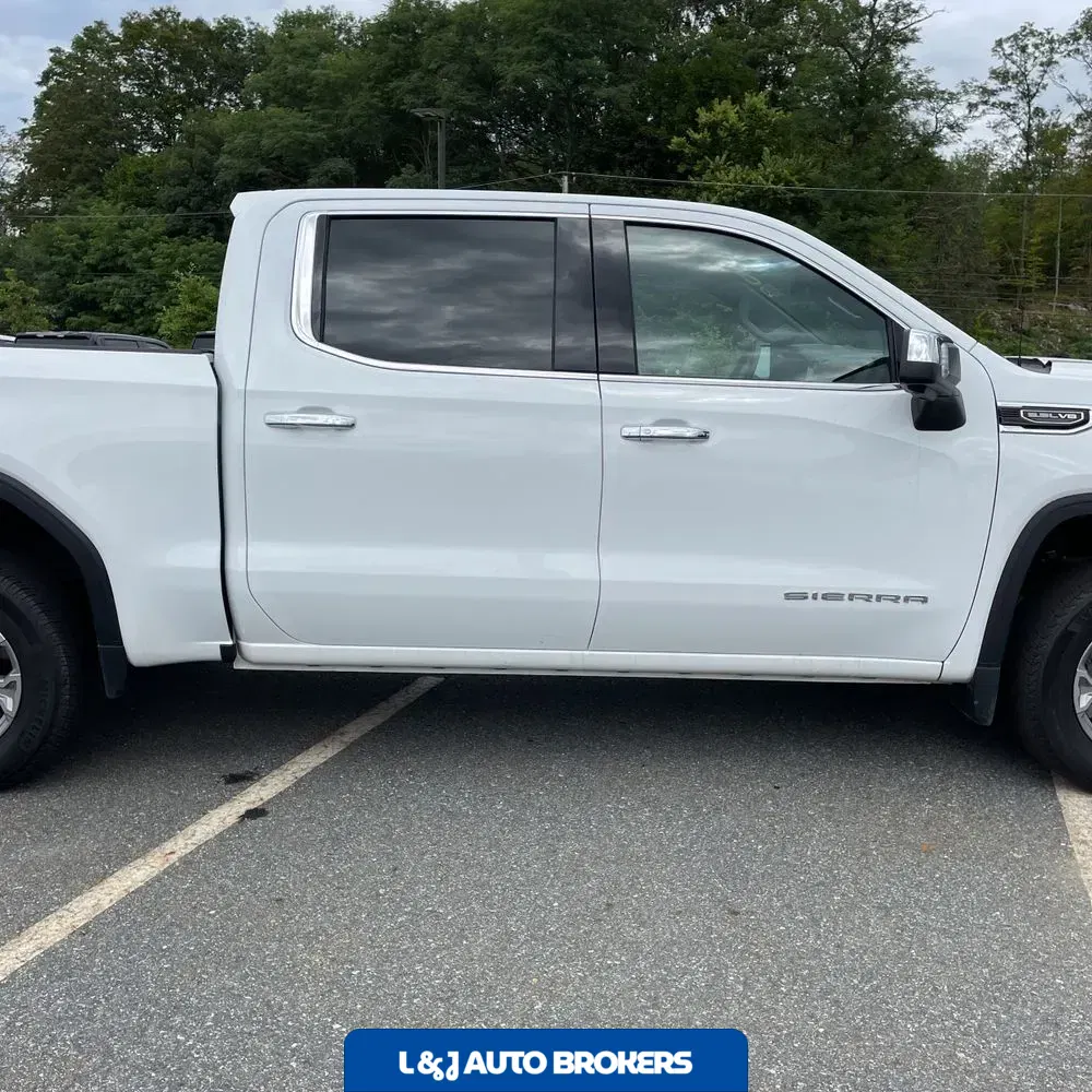 2024 GMC Sierra 1500 SLT