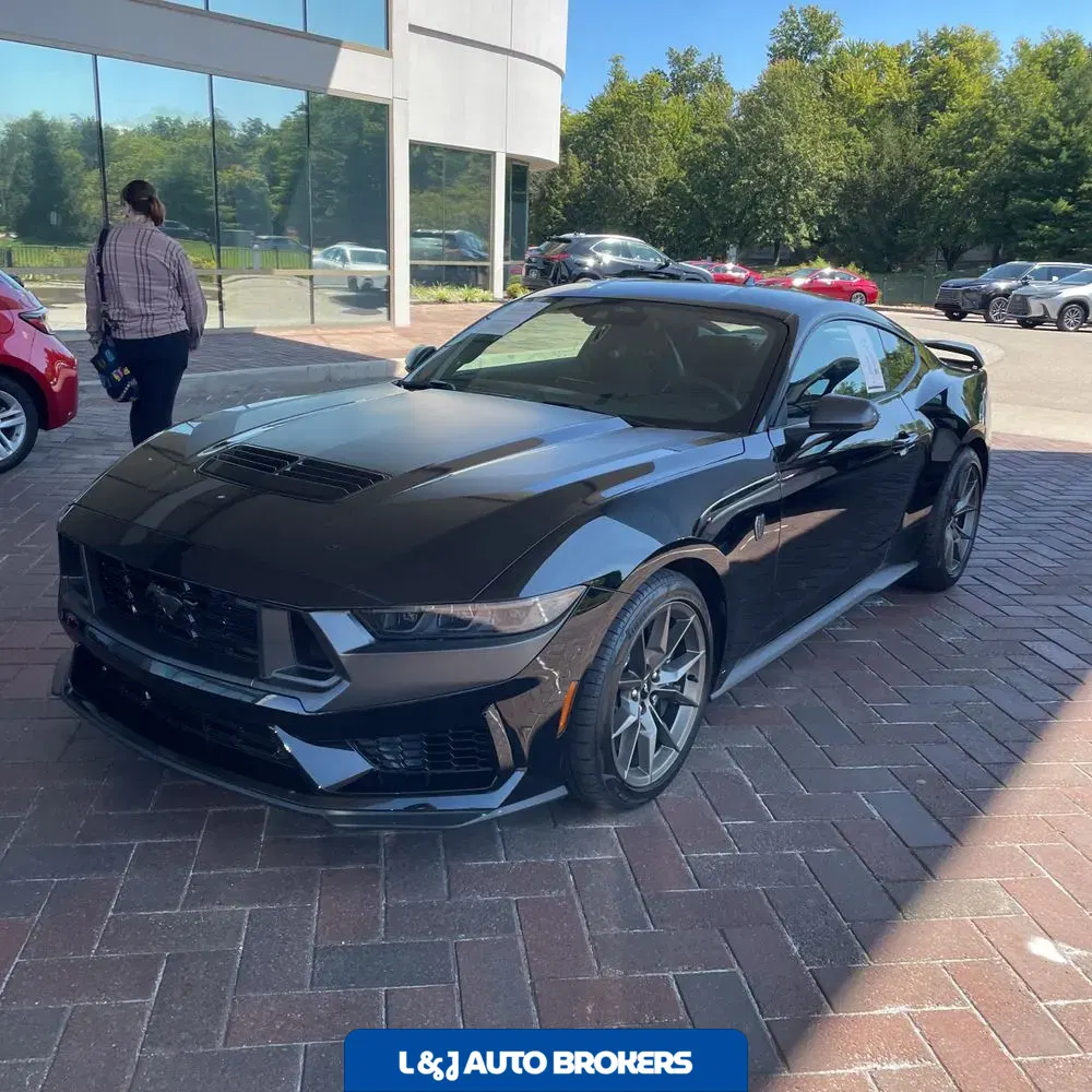 2024 Ford Mustang Dark Horse