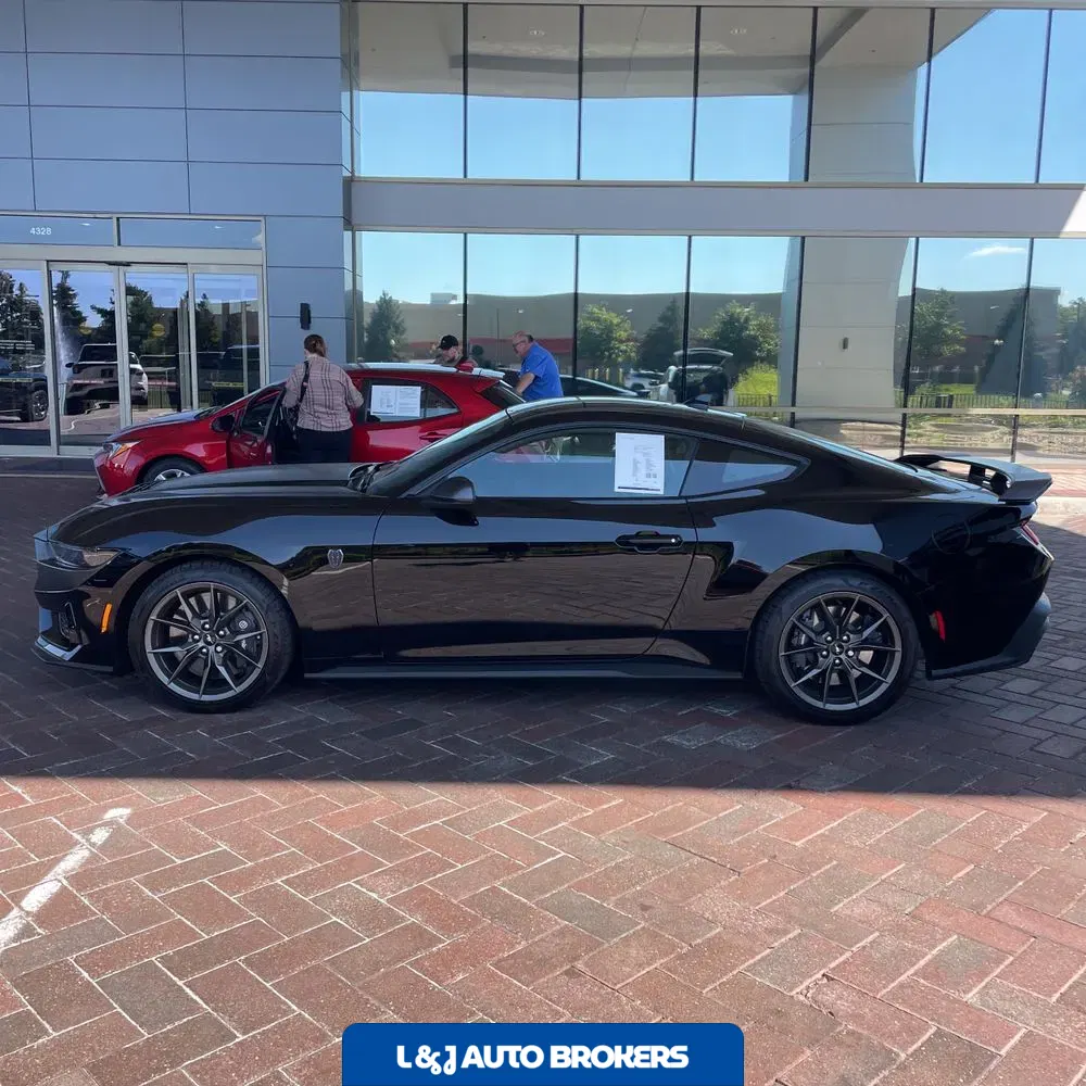 2024 Ford Mustang Dark Horse