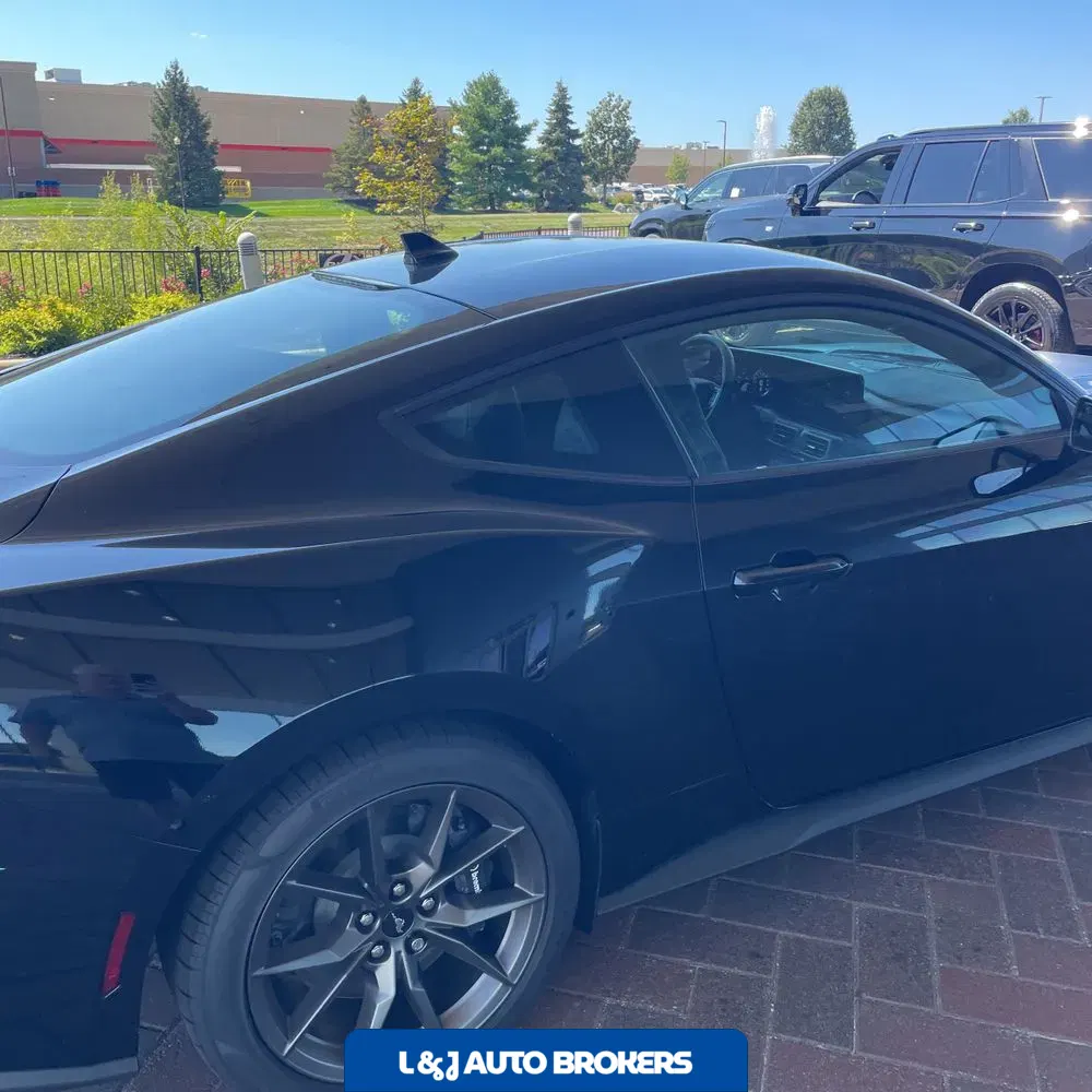 2024 Ford Mustang Dark Horse