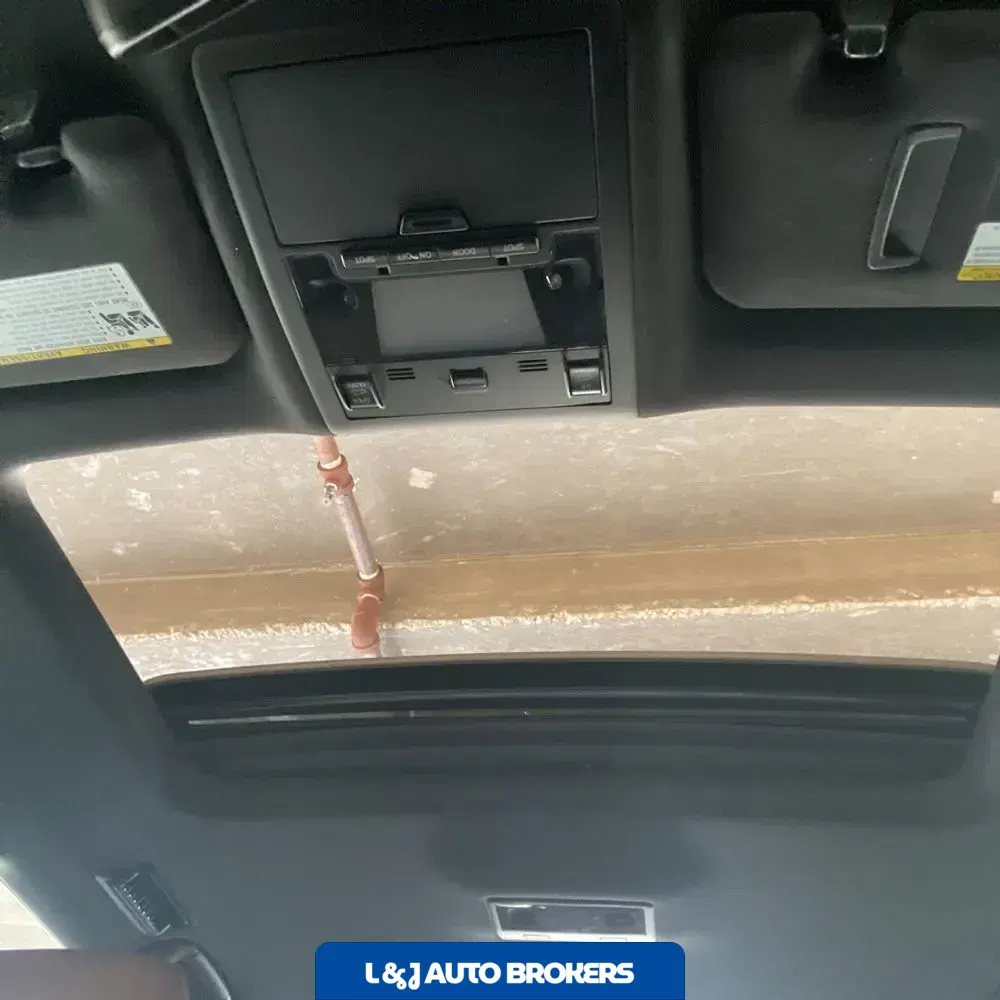 2019 Toyota Land Cruiser Base
