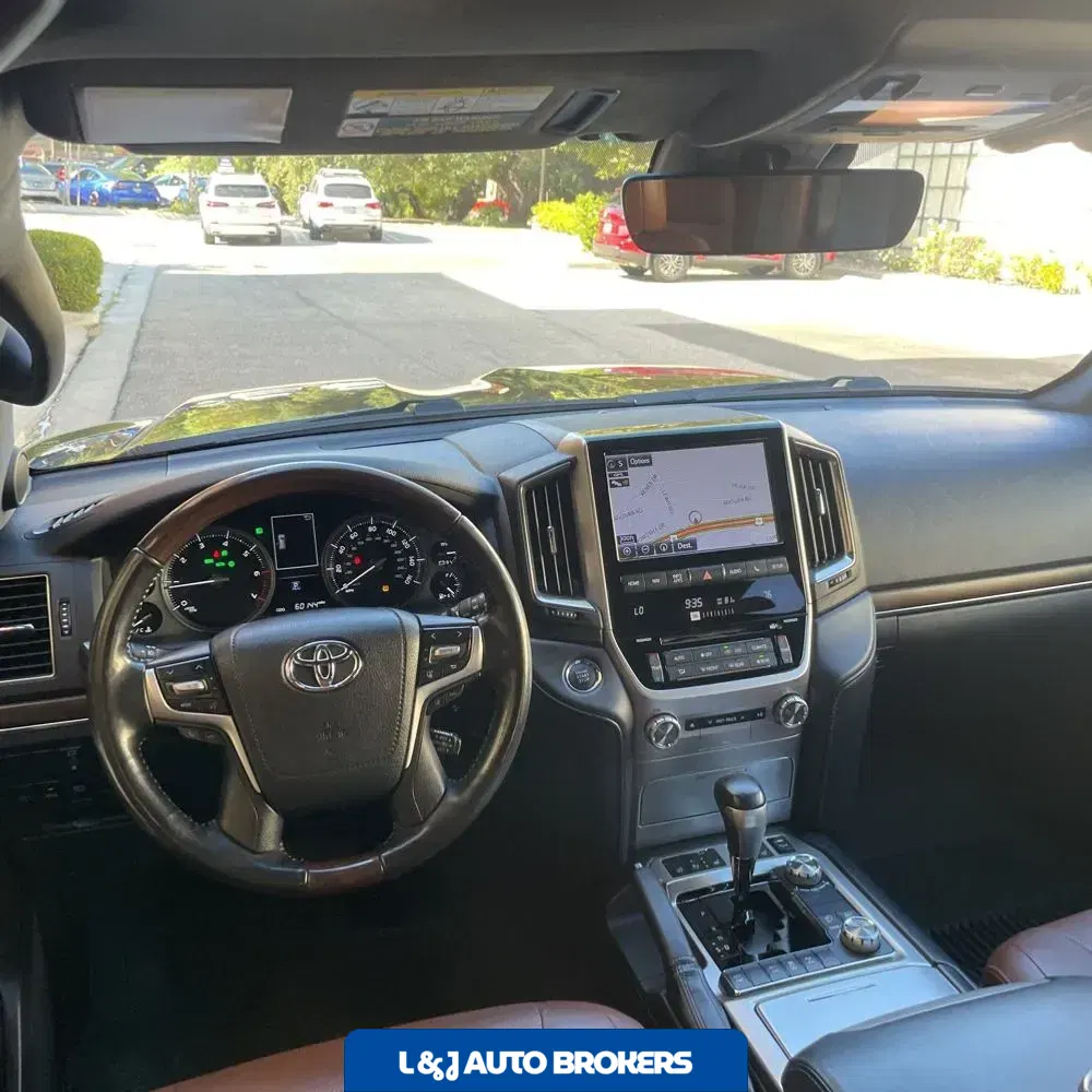 2019 Toyota Land Cruiser Base