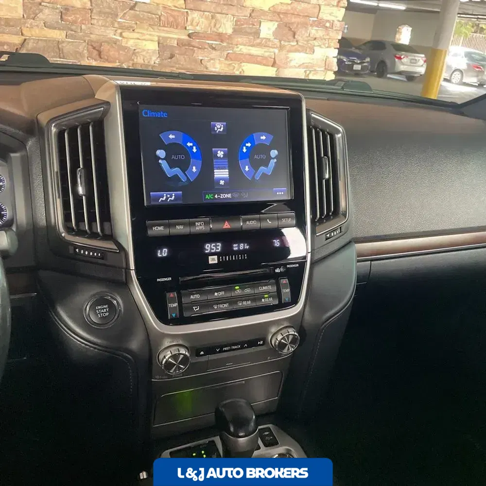 2019 Toyota Land Cruiser Base
