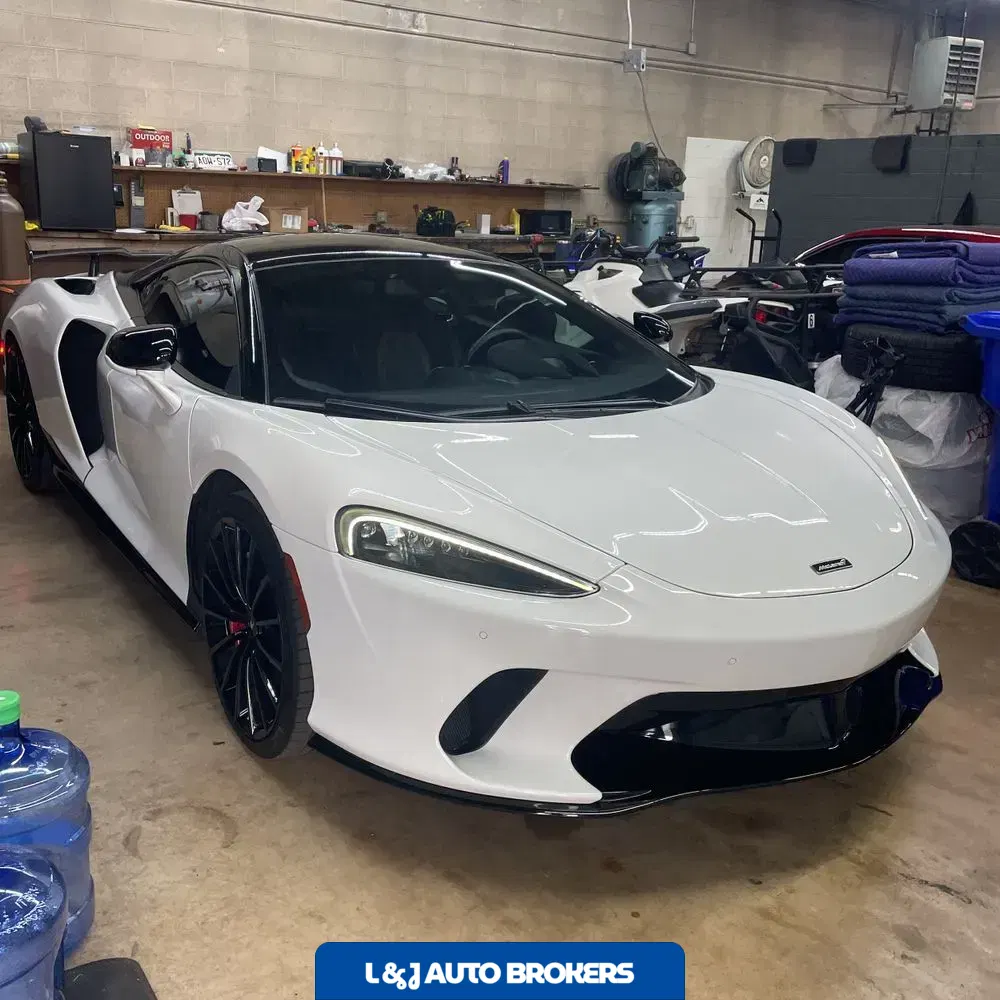 2022 McLaren GT Base 2D Coupe