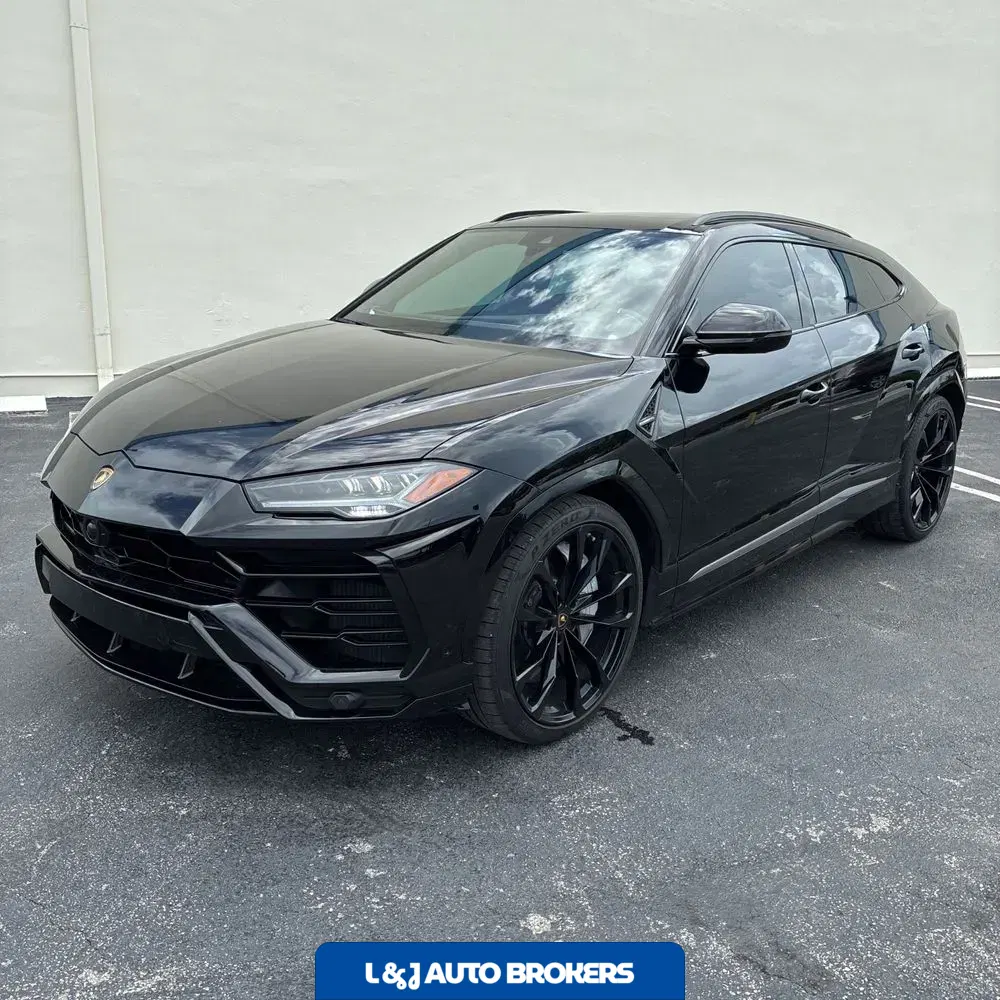 2020 Lamborghini Urus Base