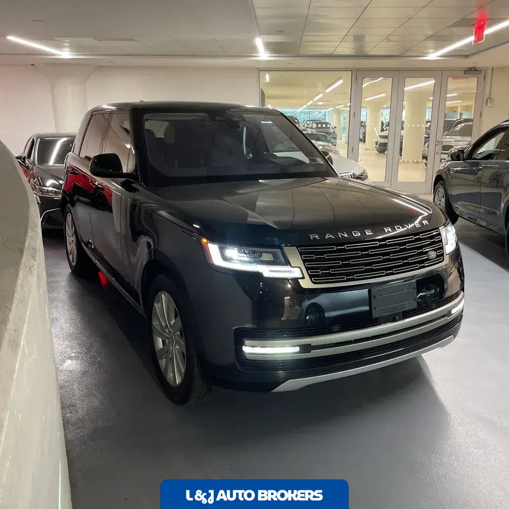2023 Land Rover Range Rover SE