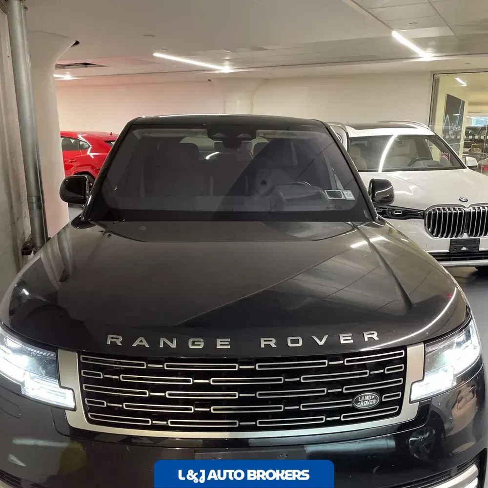 2023 Land Rover Range Rover SE
