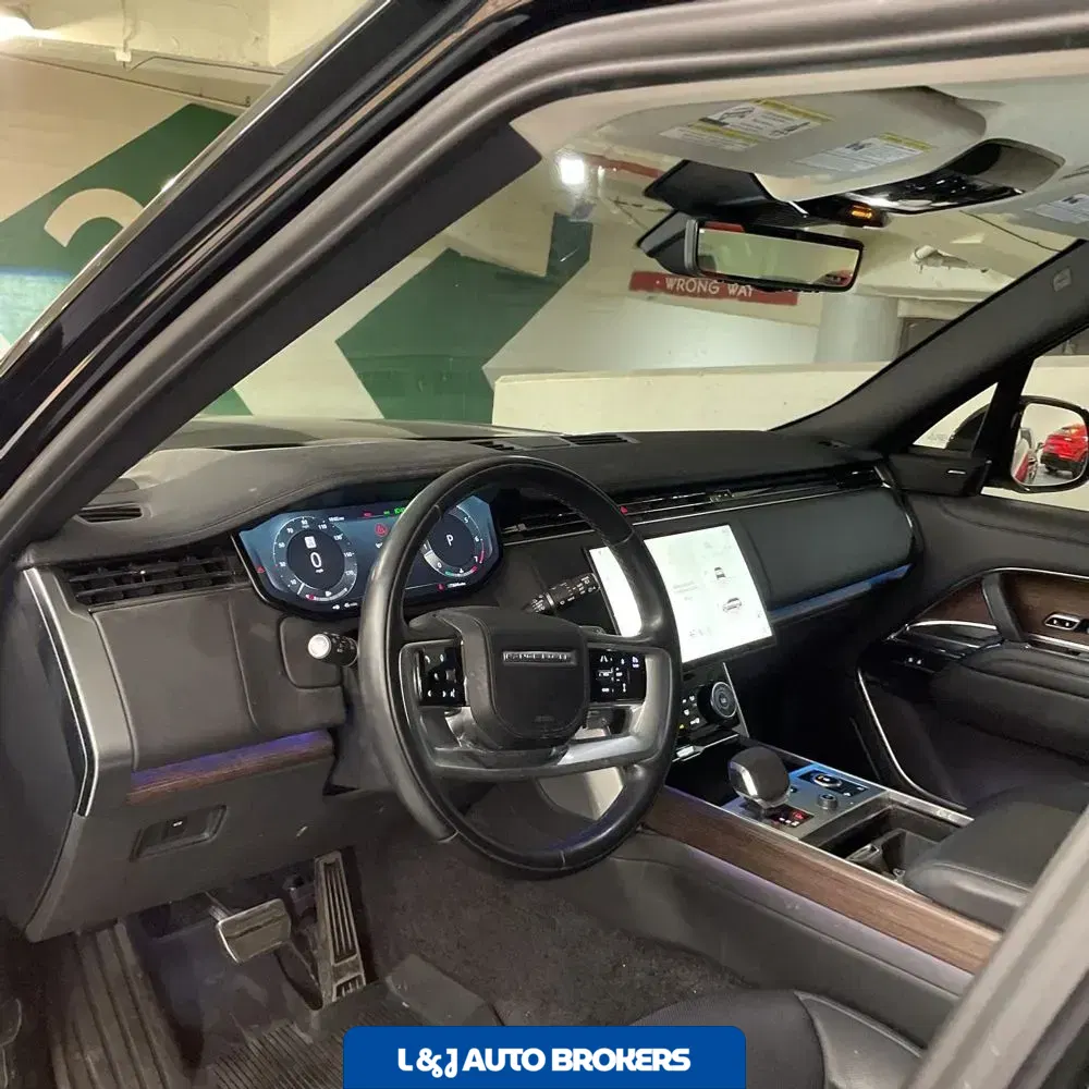2023 Land Rover Range Rover SE