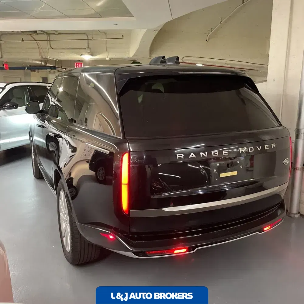 2023 Land Rover Range Rover SE