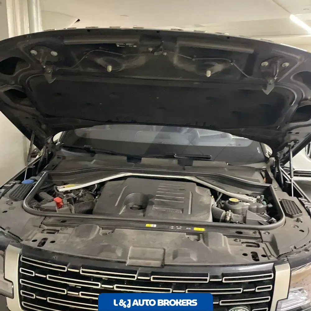 2023 Land Rover Range Rover SE