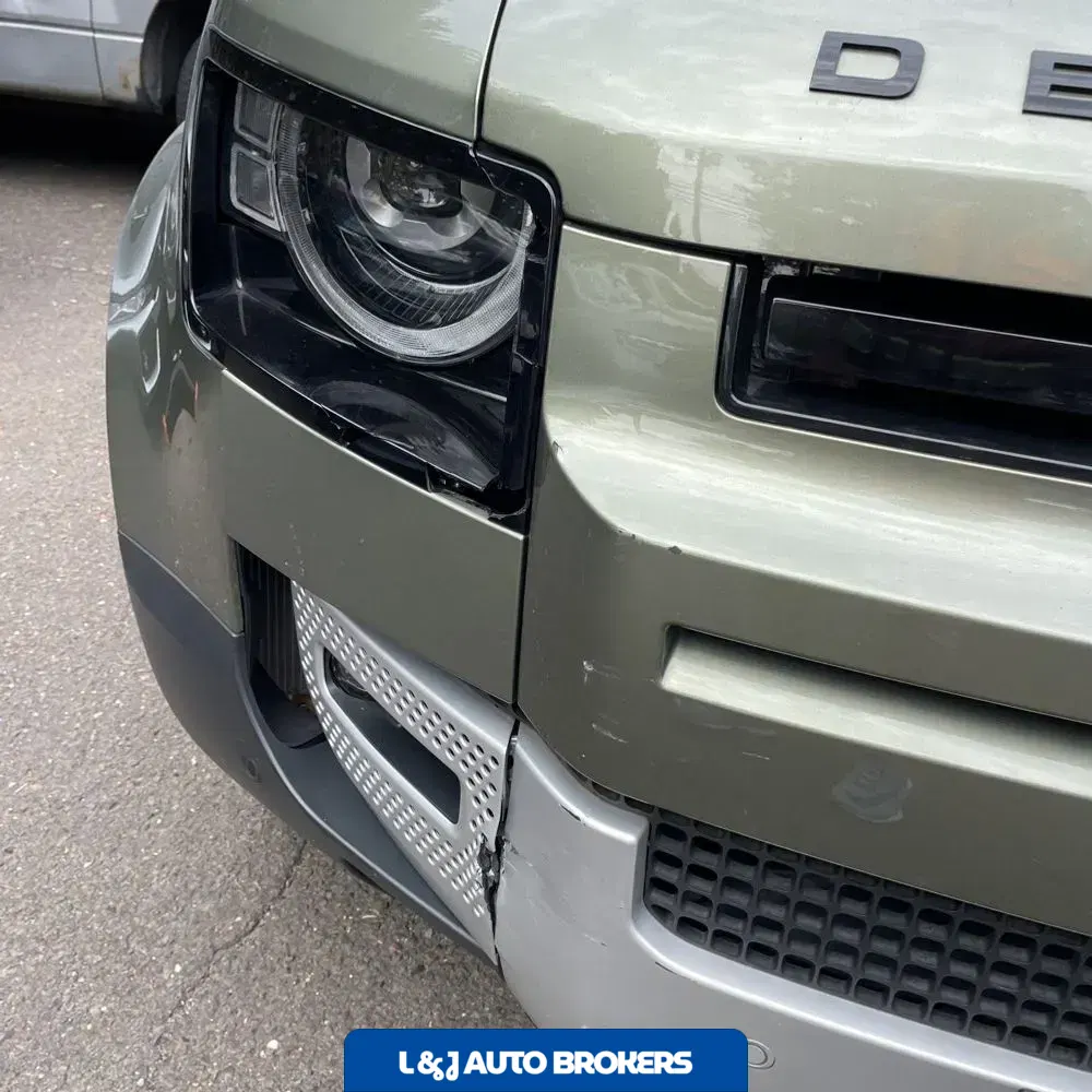 2024 Land Rover Defender 110 S P300