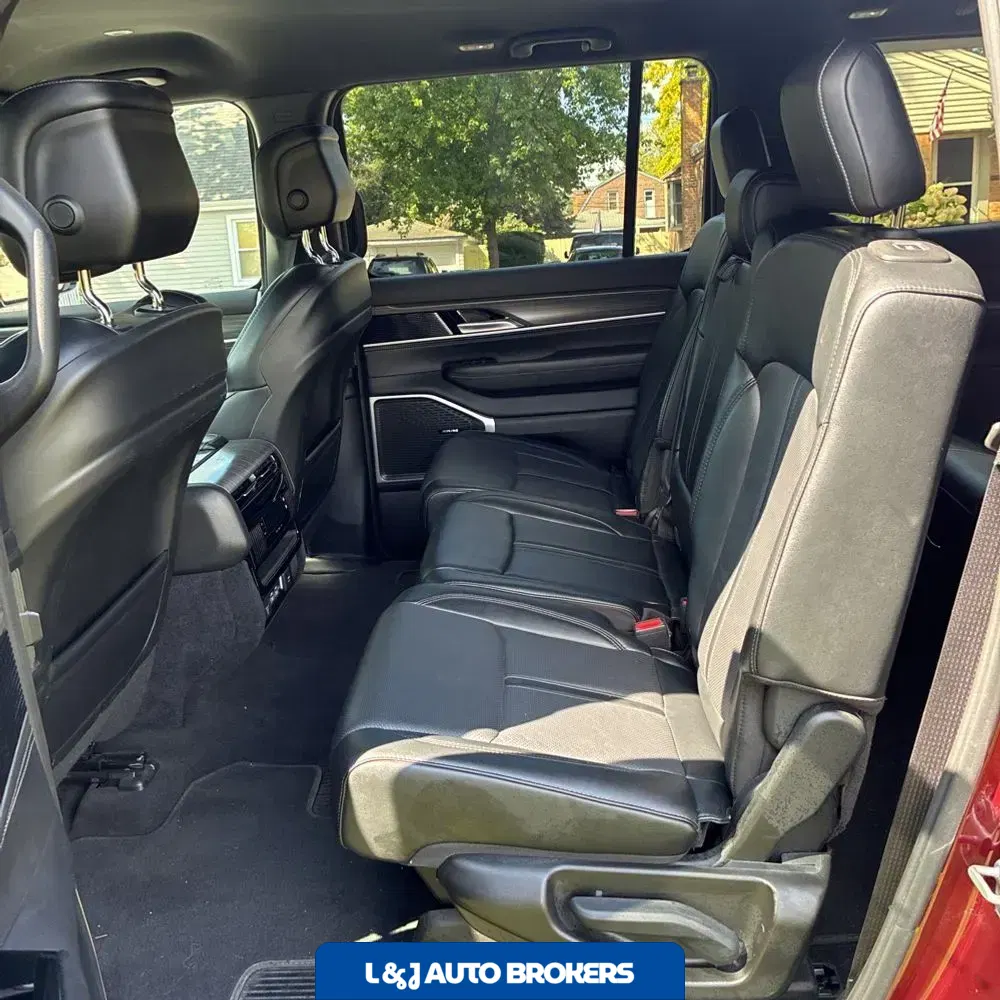 2024 Jeep Wagoneer L Series II