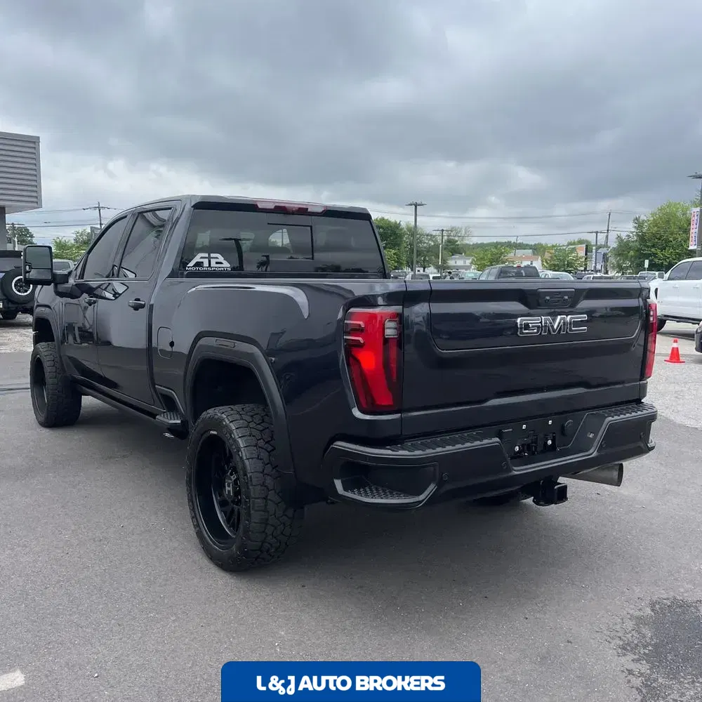 2024 GMC Sierra 3500HD Denali Ultimate