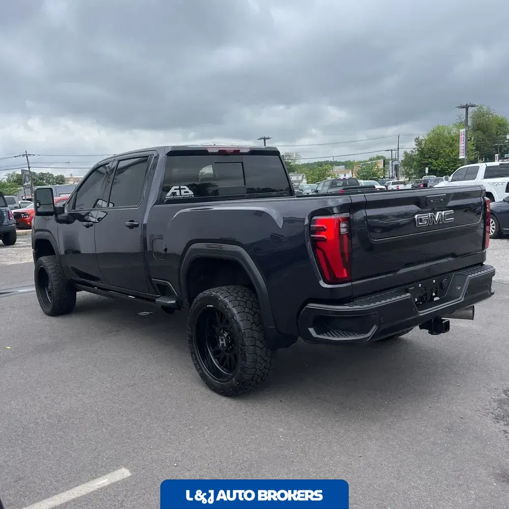 2024 GMC Sierra 3500HD Denali Ultimate