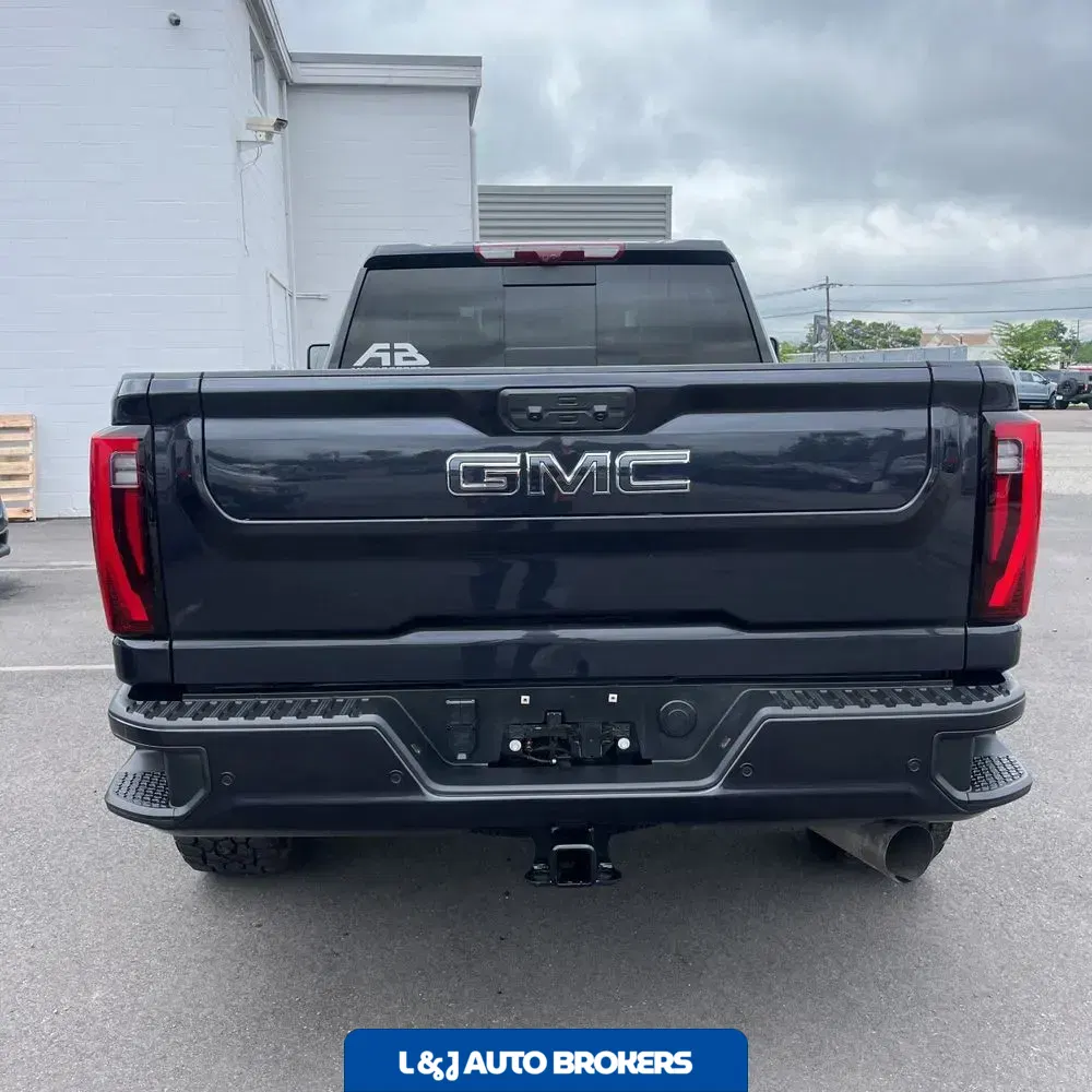 2024 GMC Sierra 3500HD Denali Ultimate