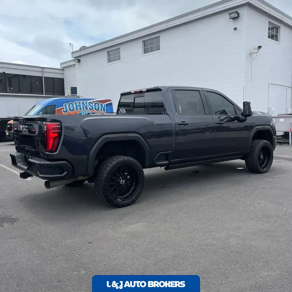 2024 GMC Sierra 3500HD Denali Ultimate