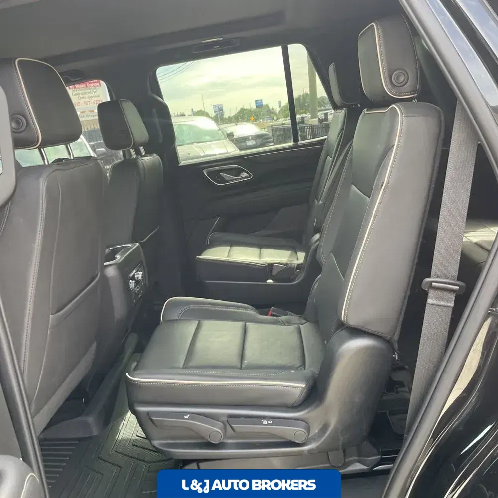 2023 GMC Yukon SLT