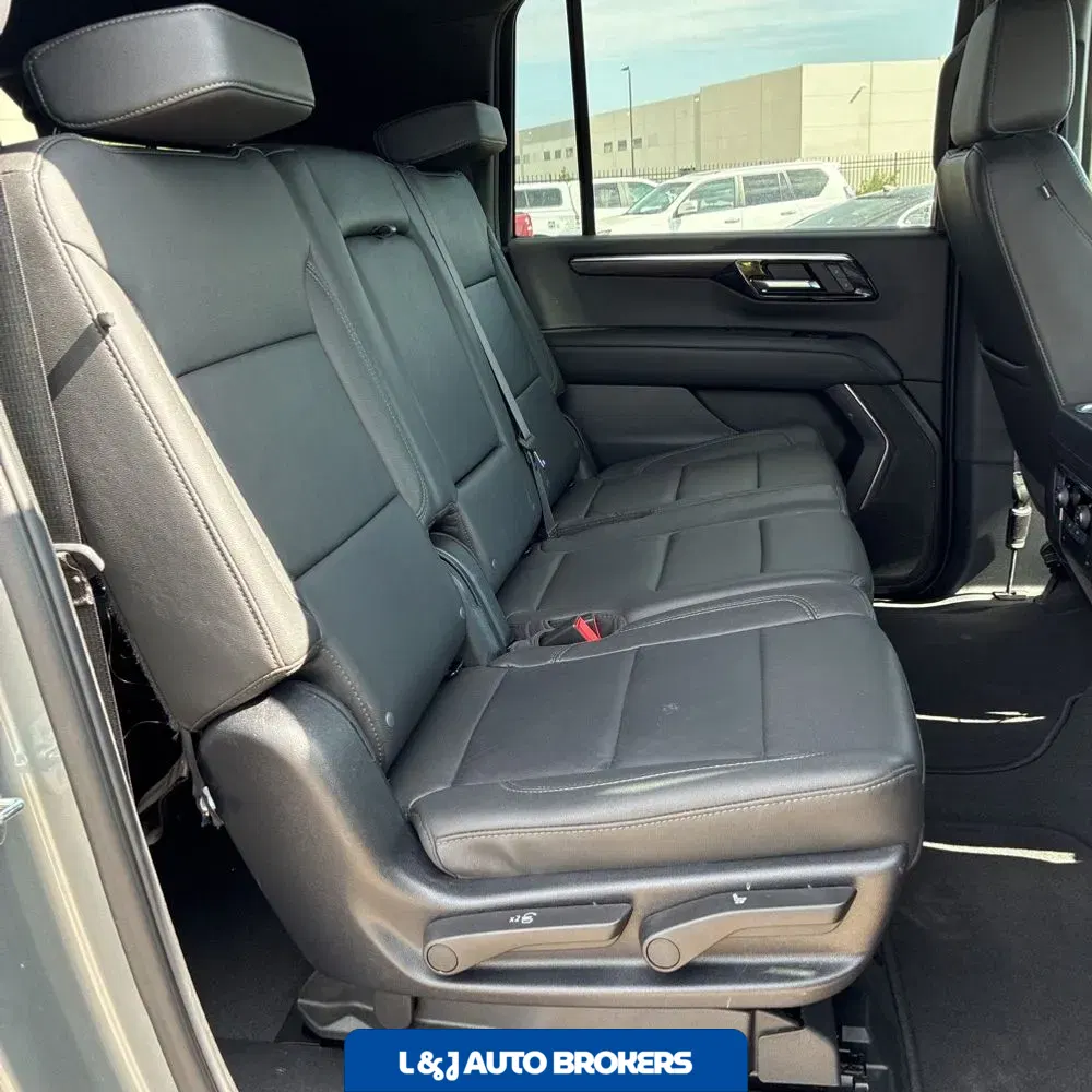 2025 Chevrolet Suburban Z71