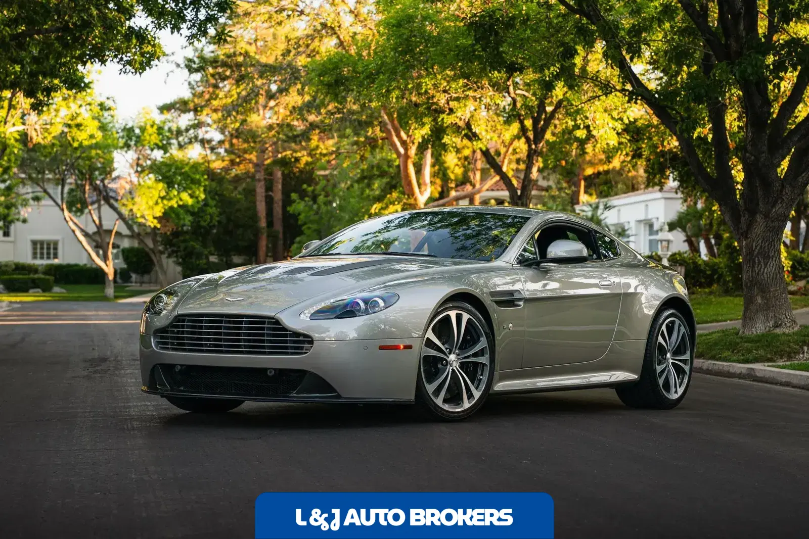 2017 Aston Martin V12 Vantage S 7-Speed