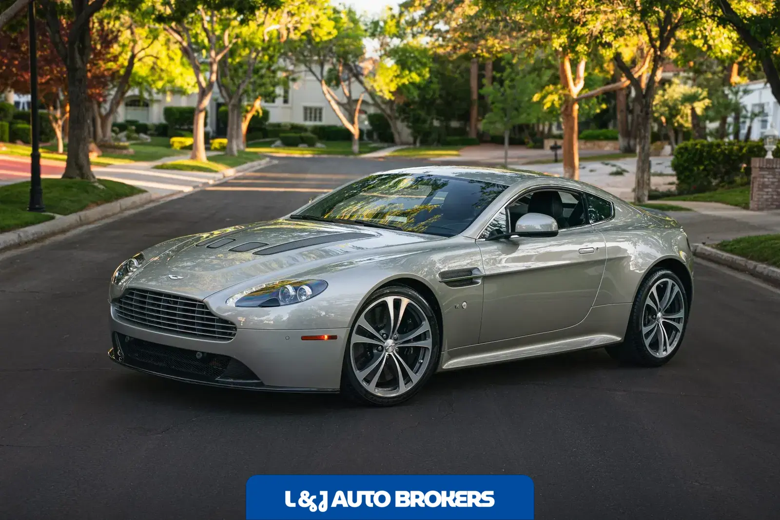2017 Aston Martin V12 Vantage S 7-Speed