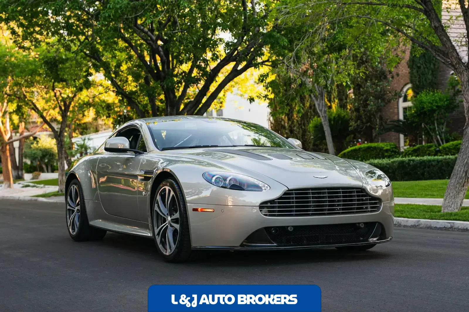 2017 Aston Martin V12 Vantage S 7-Speed