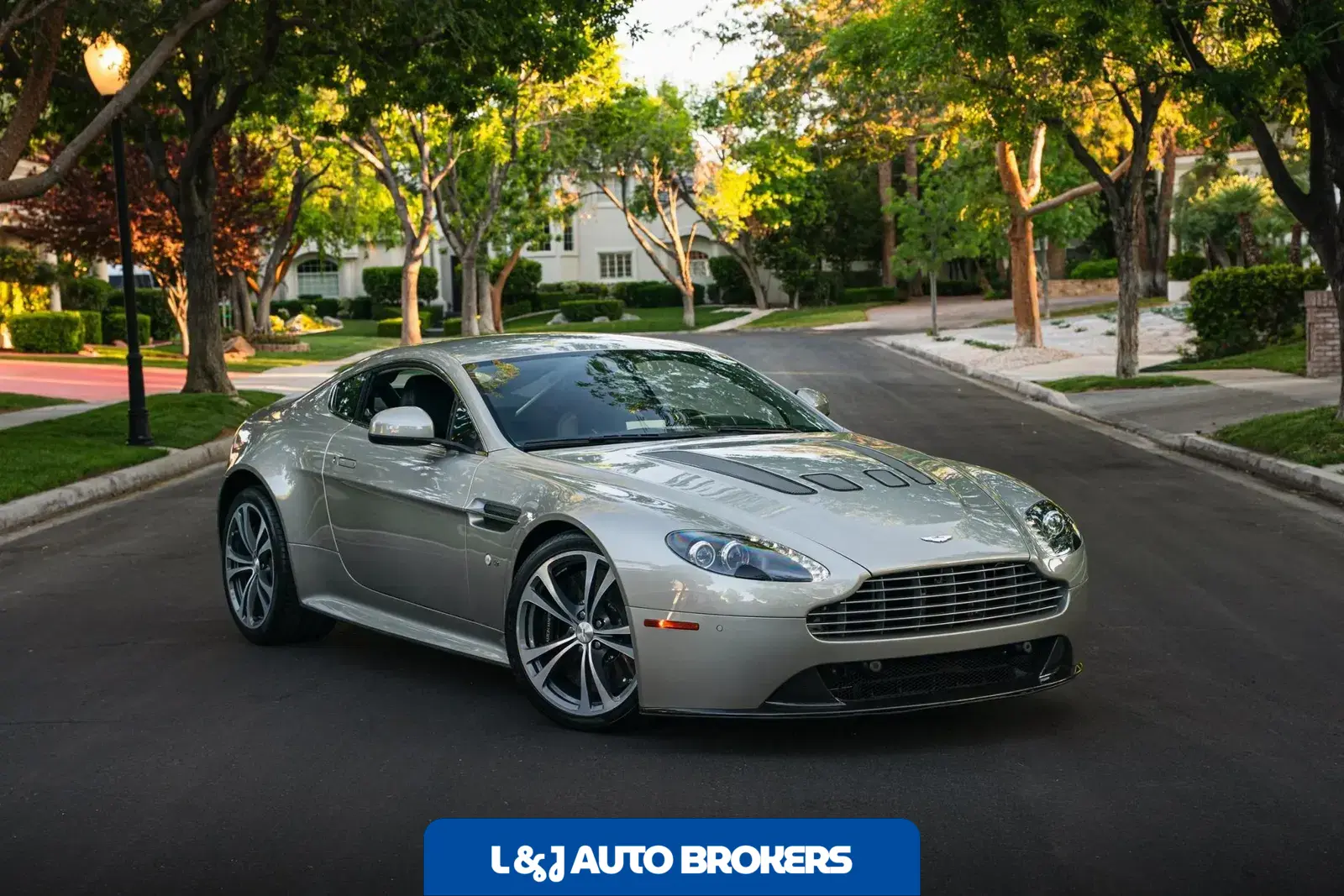 2017 Aston Martin V12 Vantage S 7-Speed