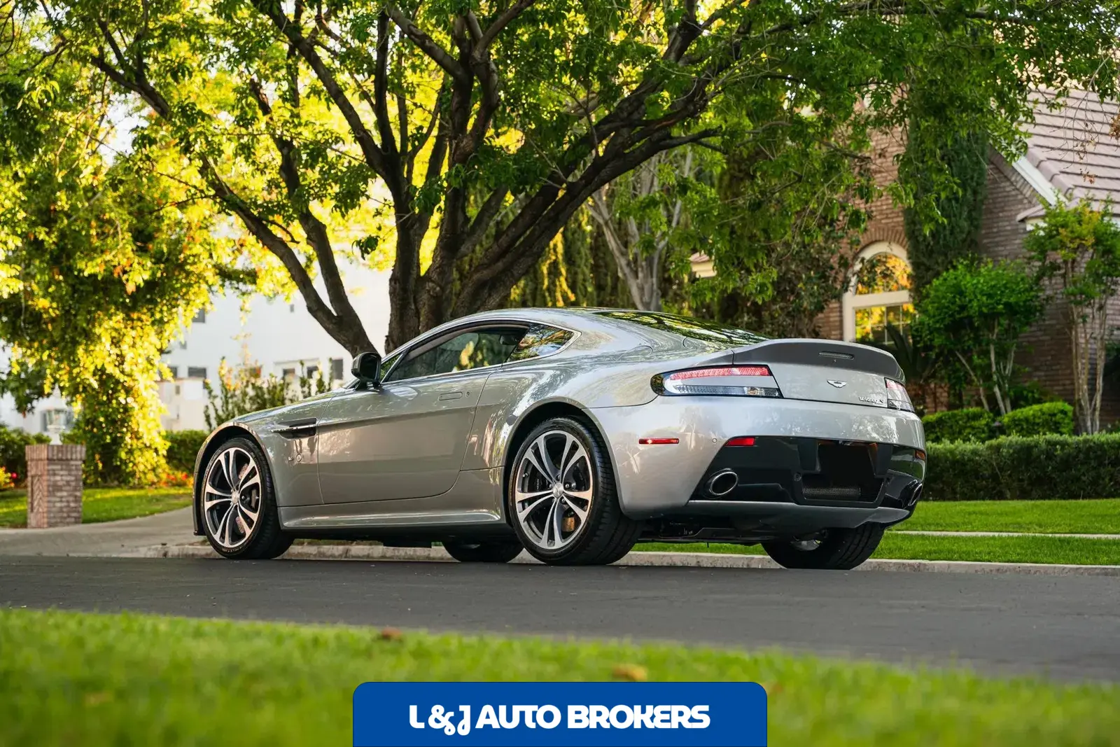 2017 Aston Martin V12 Vantage S 7-Speed