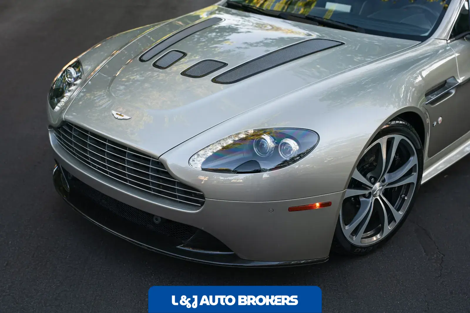 2017 Aston Martin V12 Vantage S 7-Speed