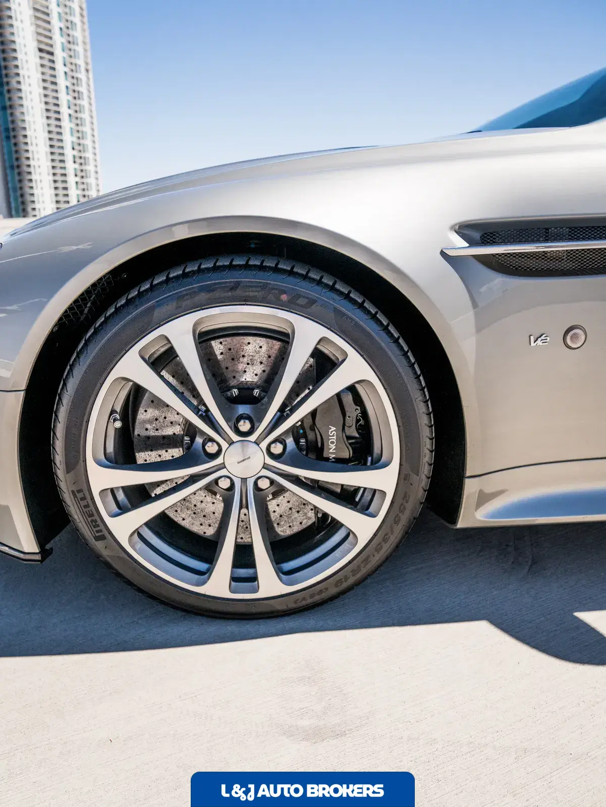 2017 Aston Martin V12 Vantage S 7-Speed
