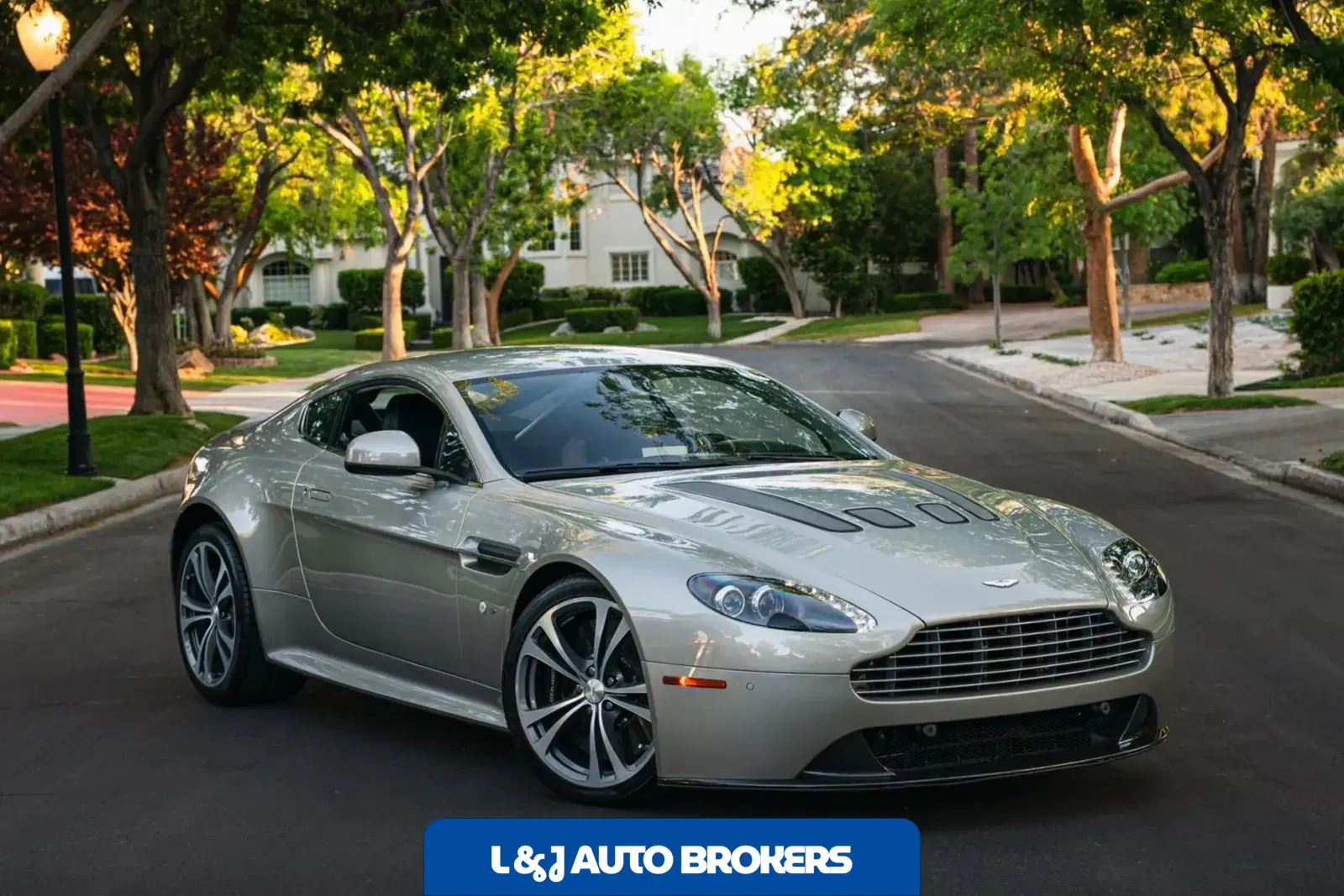 2017 Aston Martin V12 Vantage S 7-Speed