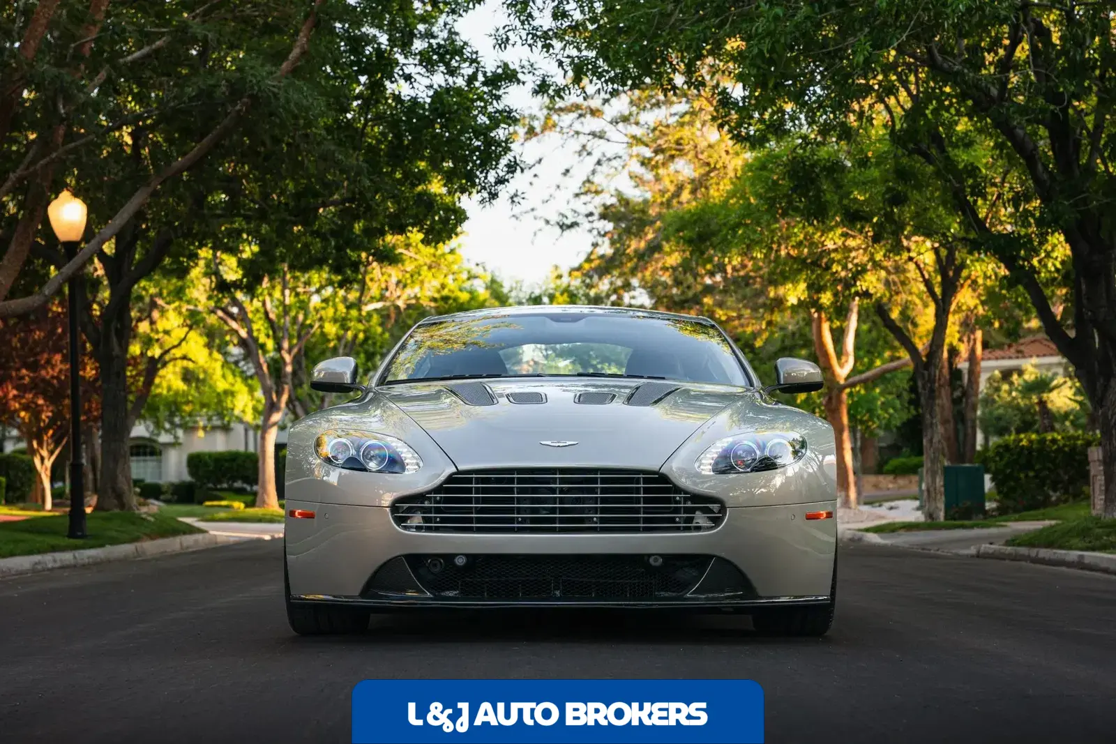 2017 Aston Martin V12 Vantage S 7-Speed