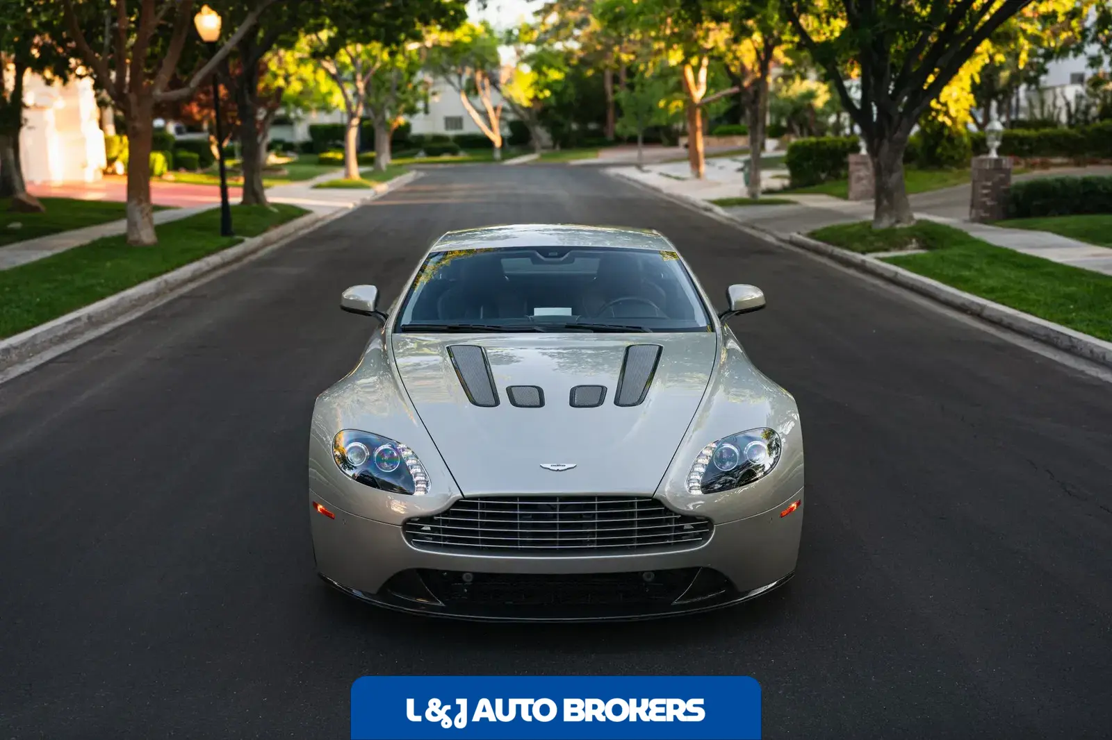 2017 Aston Martin V12 Vantage S 7-Speed