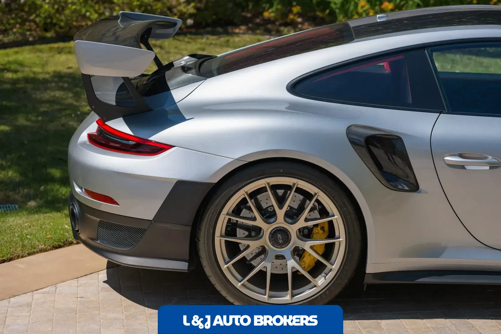 2018 Porsche 911 GT2 RS Weissach
