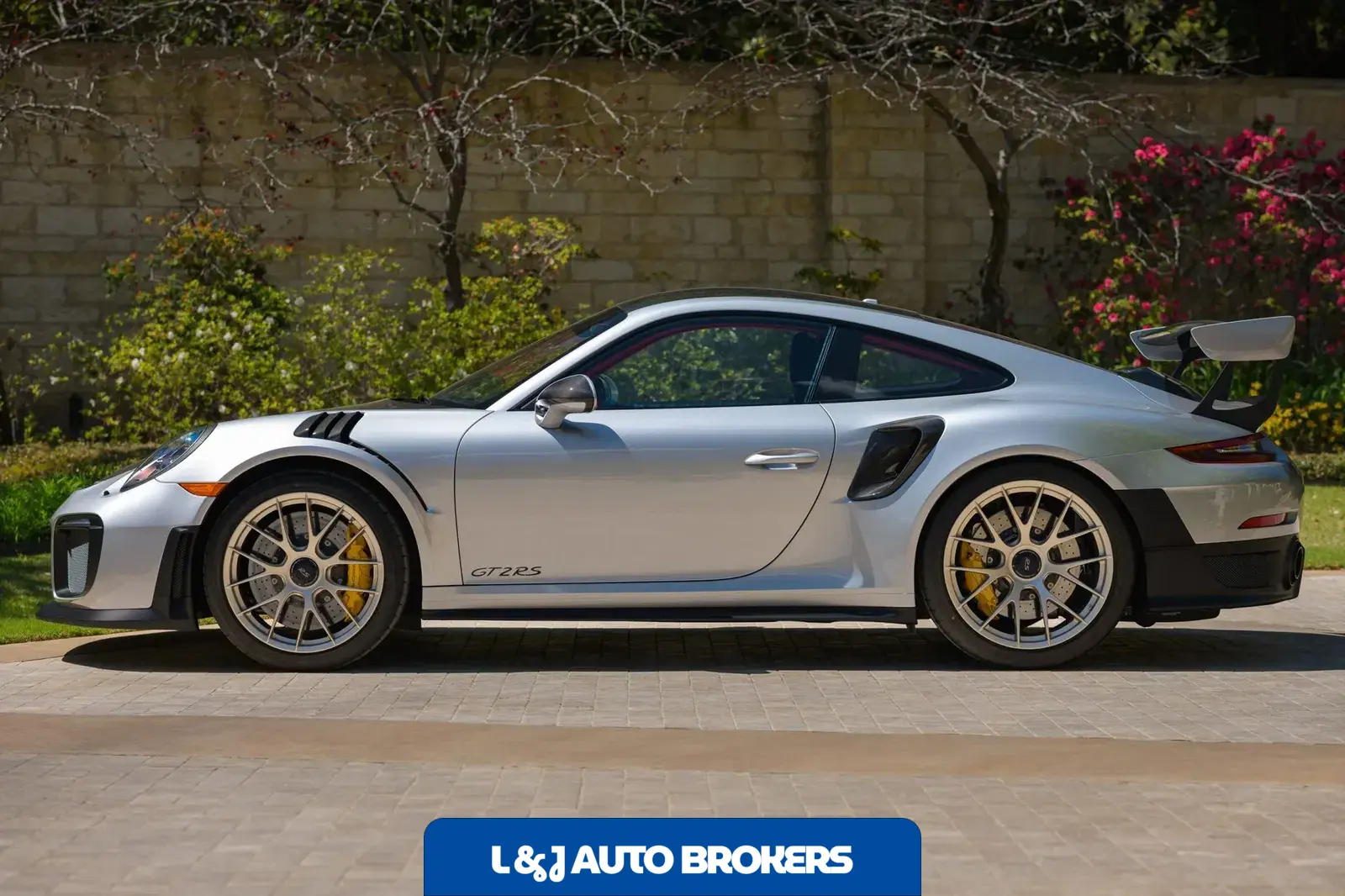 2018 Porsche 911 GT2 RS Weissach