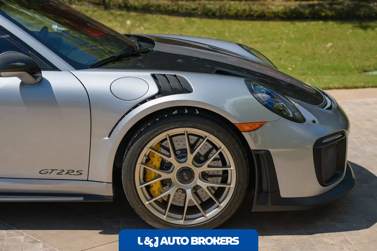 2018 Porsche 911 GT2 RS Weissach