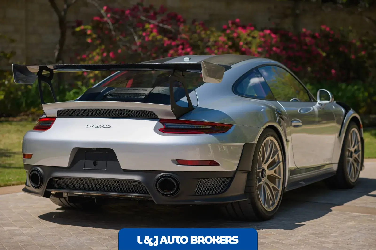 2018 Porsche 911 GT2 RS Weissach