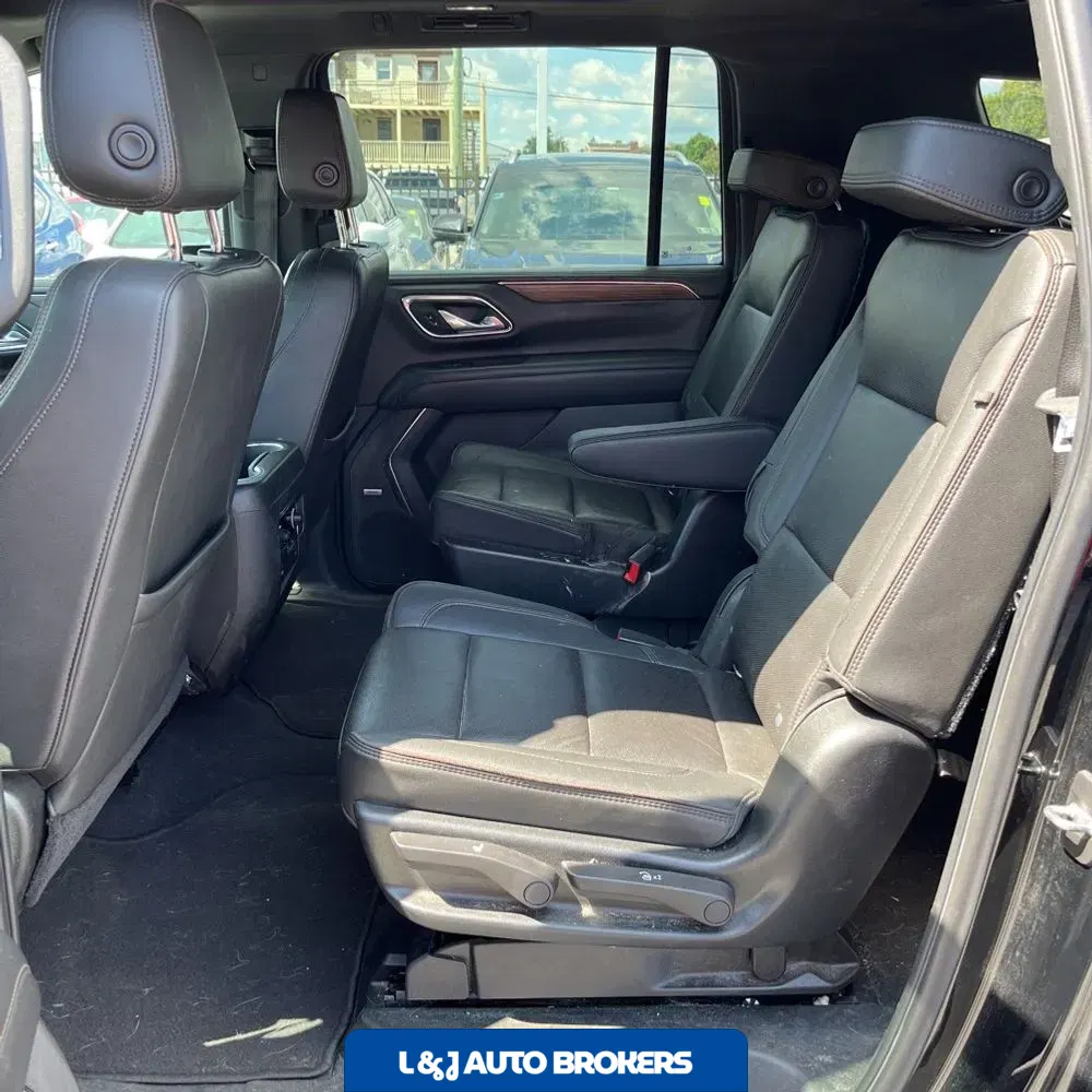 2021 Chevrolet Suburban High Country