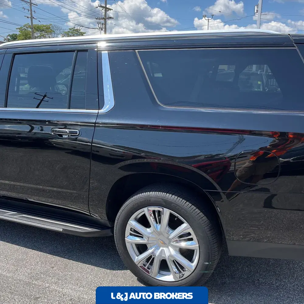2021 Chevrolet Suburban High Country