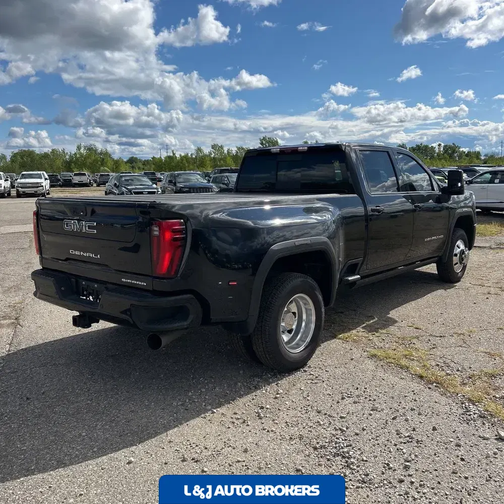 2024 GMC Sierra 3500 Denali Ultimate