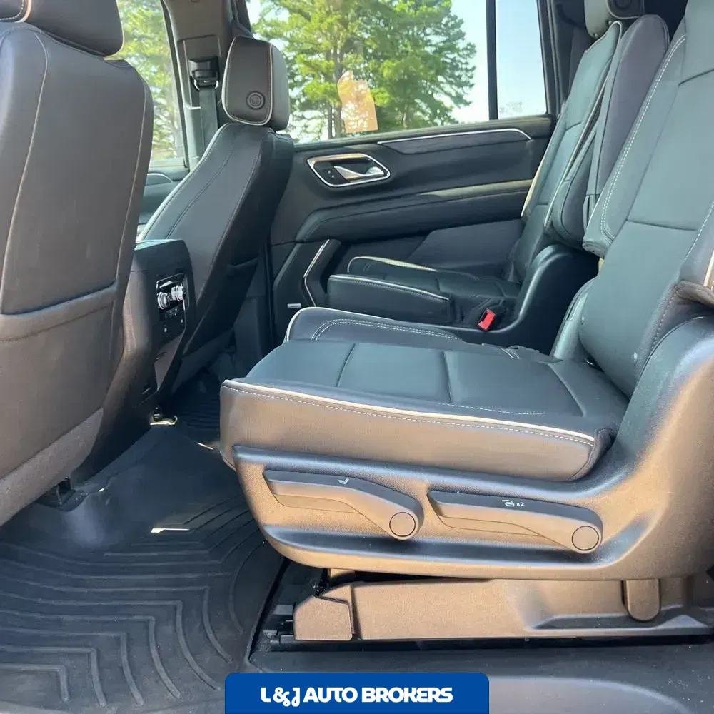 2023 GMC Yukon XL SLT