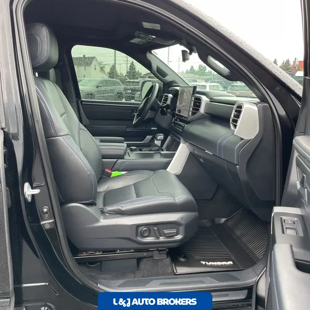 2022 Toyota Tundra Platinum
