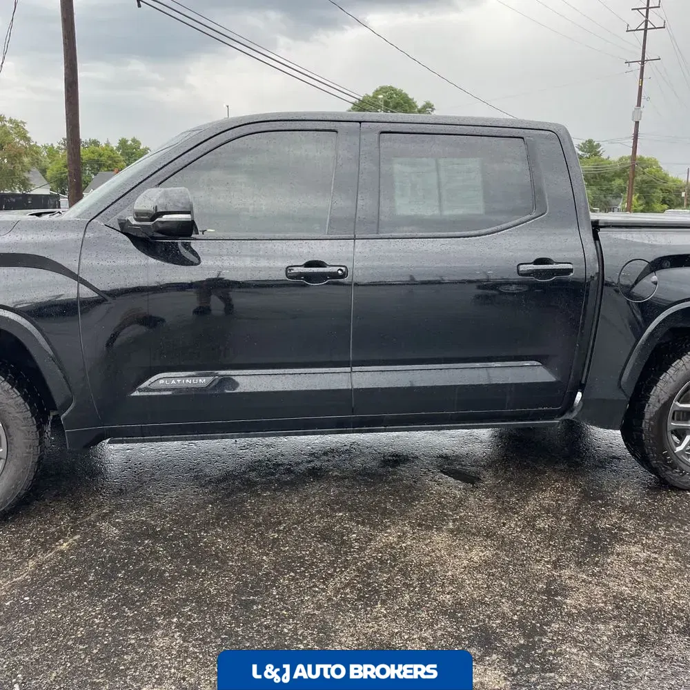 2022 Toyota Tundra Platinum