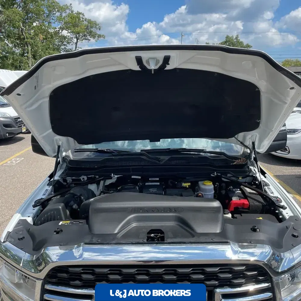 2023 Ram 3500 Cab/Chassis SLT