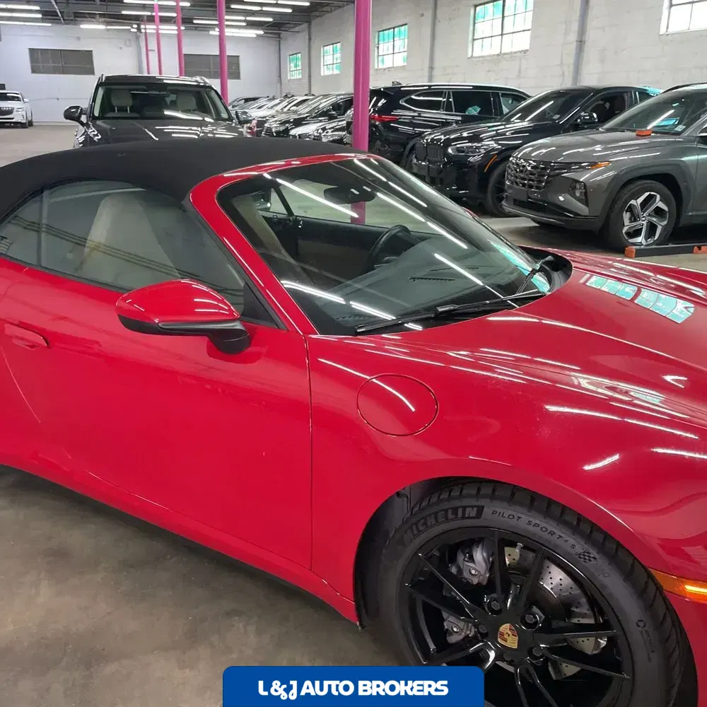 2021 Porsche 911 Carrera