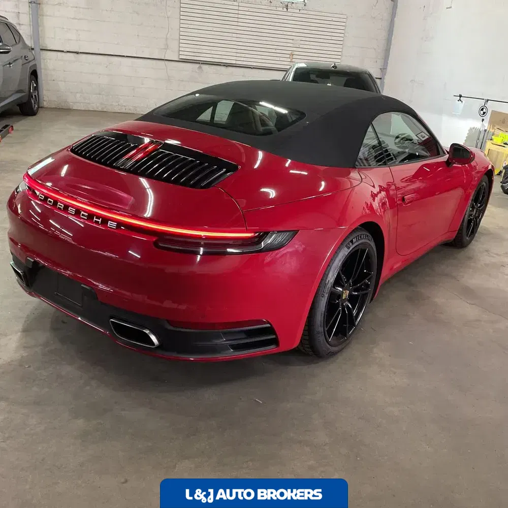 2021 Porsche 911 Carrera