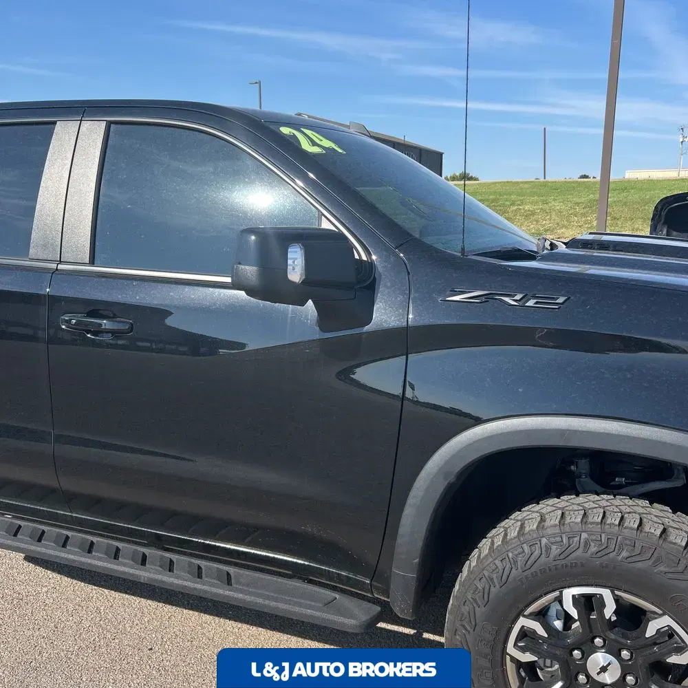 2024 Chevrolet Silverado 1500 ZR2