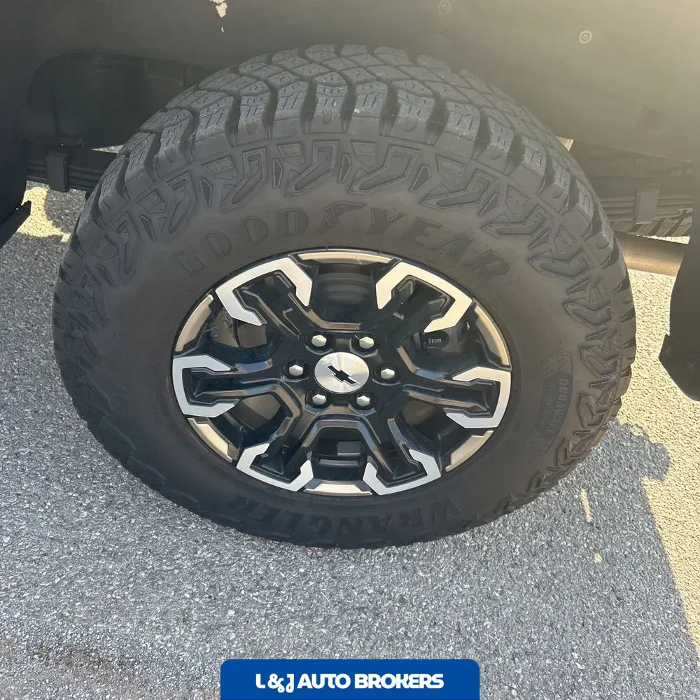 2024 Chevrolet Silverado 1500 ZR2