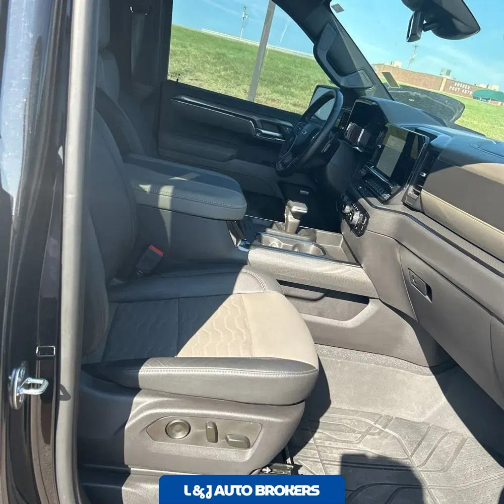 2024 Chevrolet Silverado 1500 ZR2
