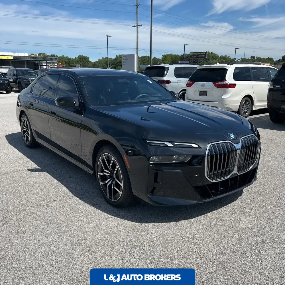 2024 BMW 7-Series 750e xDrive
