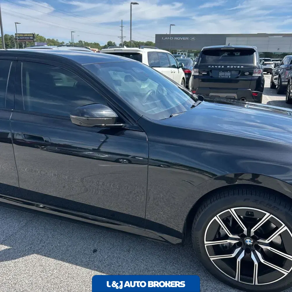 2024 BMW 7-Series 750e xDrive